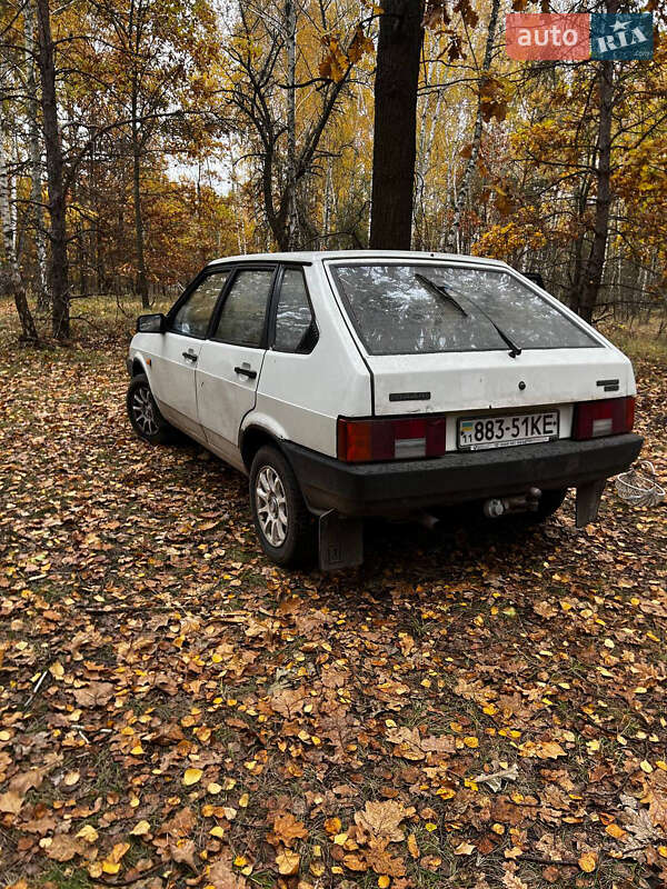 Хэтчбек ВАЗ / Lada 2109 1988 в Березане фото 3 Хэтчбек ВАЗ / Lada 2109 1988 в Березане