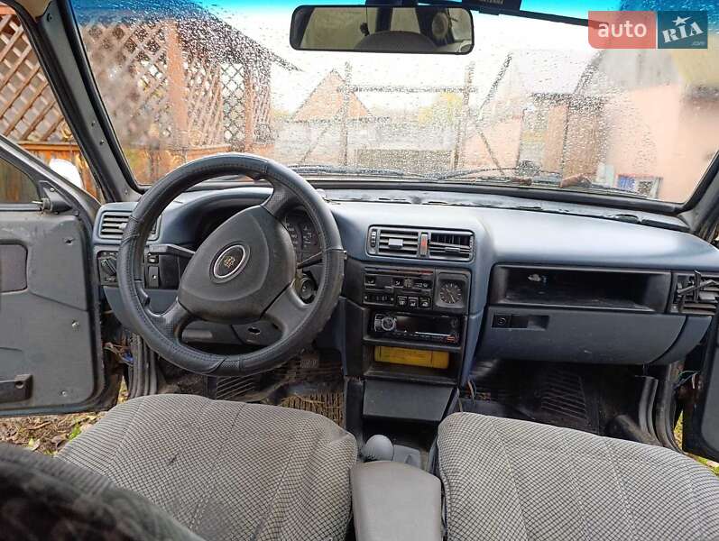 Хетчбек ВАЗ / Lada 2109 1992 в Прилуках фото 4 Хетчбек ВАЗ / Lada 2109 1992 в Прилуках