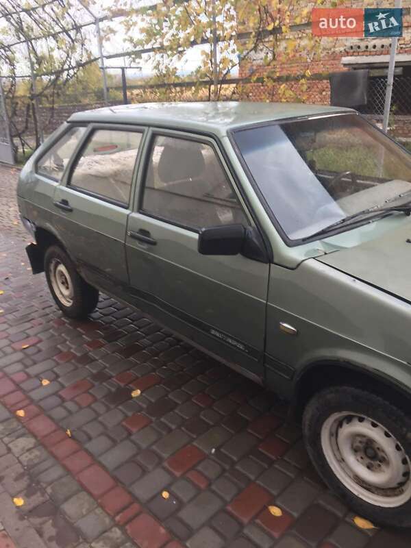 Хэтчбек ВАЗ / Lada 2109 2005 в Золочеве фото 2 Хэтчбек ВАЗ / Lada 2109 2005 в Золочеве