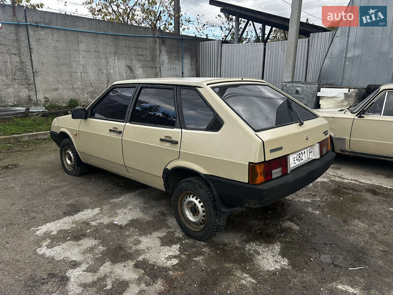 Хетчбек ВАЗ / Lada 2109 1989 в Львові фото Хетчбек ВАЗ / Lada 2109 1989 в Львові
