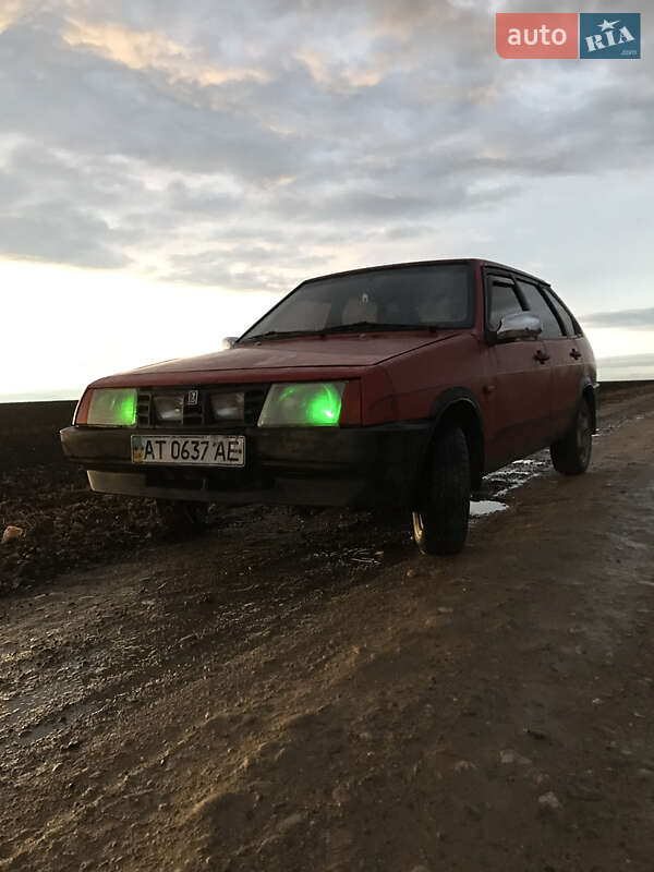 Хэтчбек ВАЗ / Lada 2109 1990 в Залещиках фото Хэтчбек ВАЗ / Lada 2109 1990 в Залещиках