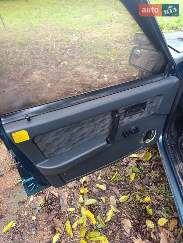 Хетчбек ВАЗ / Lada 2109 2001 в Тиврову фото 10 Хетчбек ВАЗ / Lada 2109 2001 в Тиврову