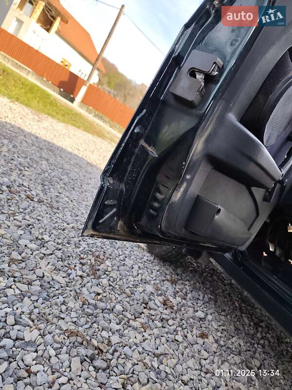 Хэтчбек ВАЗ / Lada 2109 2003 в Черновцах фото 30 Хэтчбек ВАЗ / Lada 2109 2003 в Черновцах