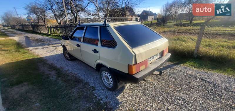 Хэтчбек ВАЗ / Lada 2109 1989 в Ивано-Франковске фото 6 Хэтчбек ВАЗ / Lada 2109 1989 в Ивано-Франковске