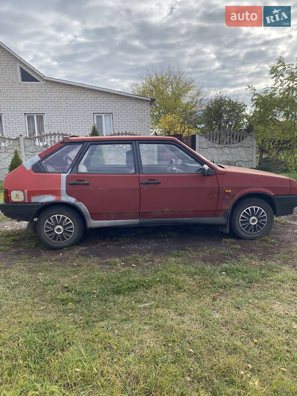 Хэтчбек ВАЗ / Lada 2109 1989 в Чутове