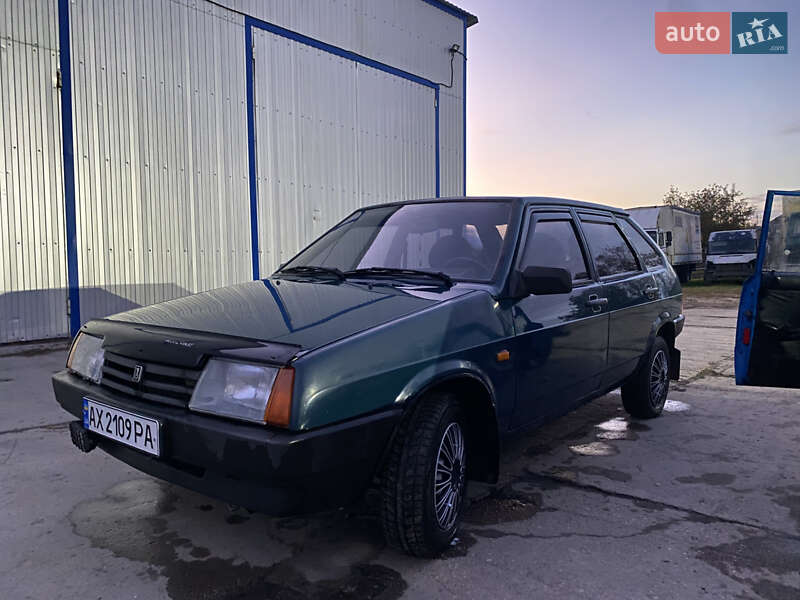 Хэтчбек ВАЗ / Lada 2109 2005 в Харькове