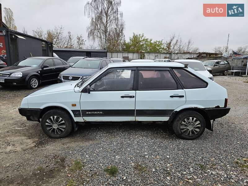 Хэтчбек ВАЗ / Lada 2109 1991 в Шостке фото 2 Хэтчбек ВАЗ / Lada 2109 1991 в Шостке
