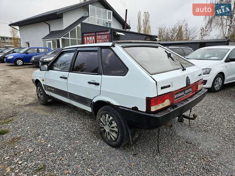 Хэтчбек ВАЗ / Lada 2109 1991 в Шостке фото 4 Хэтчбек ВАЗ / Lada 2109 1991 в Шостке