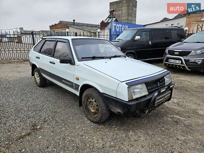 Хэтчбек ВАЗ / Lada 2109 1991 в Шостке фото 6 Хэтчбек ВАЗ / Lada 2109 1991 в Шостке