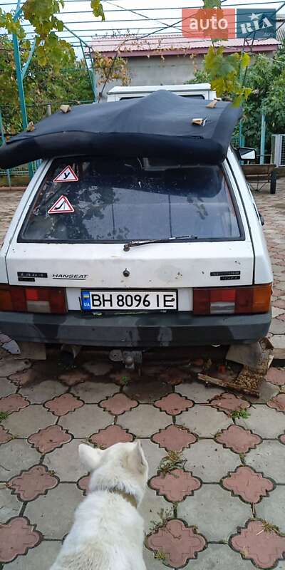 Хэтчбек ВАЗ / Lada 2109 1991 в Каролине-Бугазе фото 5 Хэтчбек ВАЗ / Lada 2109 1991 в Каролине-Бугазе