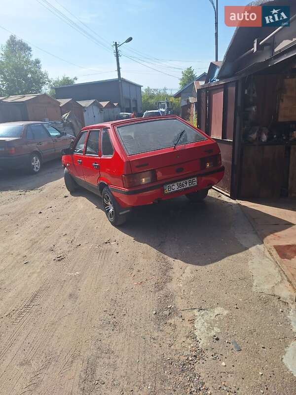 Хэтчбек ВАЗ / Lada 2109 1998 в Львове