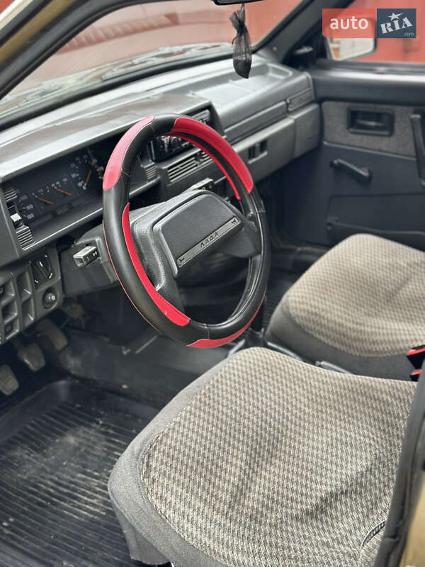 Хетчбек ВАЗ / Lada 2109 2001 в Рівному фото 28 Хетчбек ВАЗ / Lada 2109 2001 в Рівному