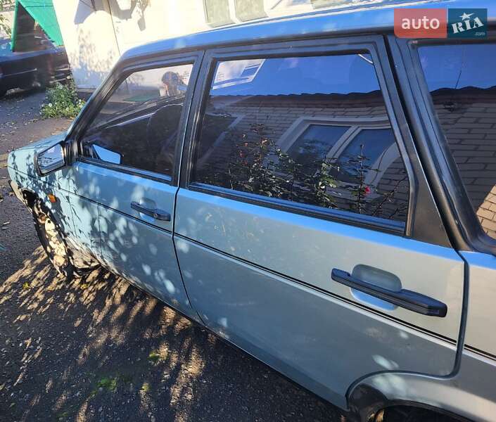 Хетчбек ВАЗ / Lada 2109 2002 в Балаклії