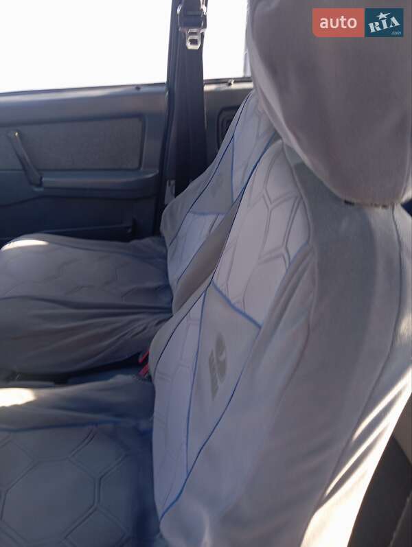 Хетчбек ВАЗ / Lada 2109 1989 в Львові фото 5 Хетчбек ВАЗ / Lada 2109 1989 в Львові