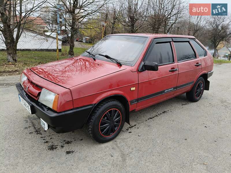 Хэтчбек ВАЗ / Lada 2109 1991 в Лысянке