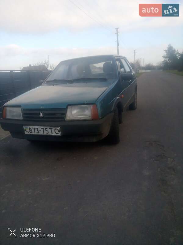 Хэтчбек ВАЗ / Lada 2109 1998 в Львове