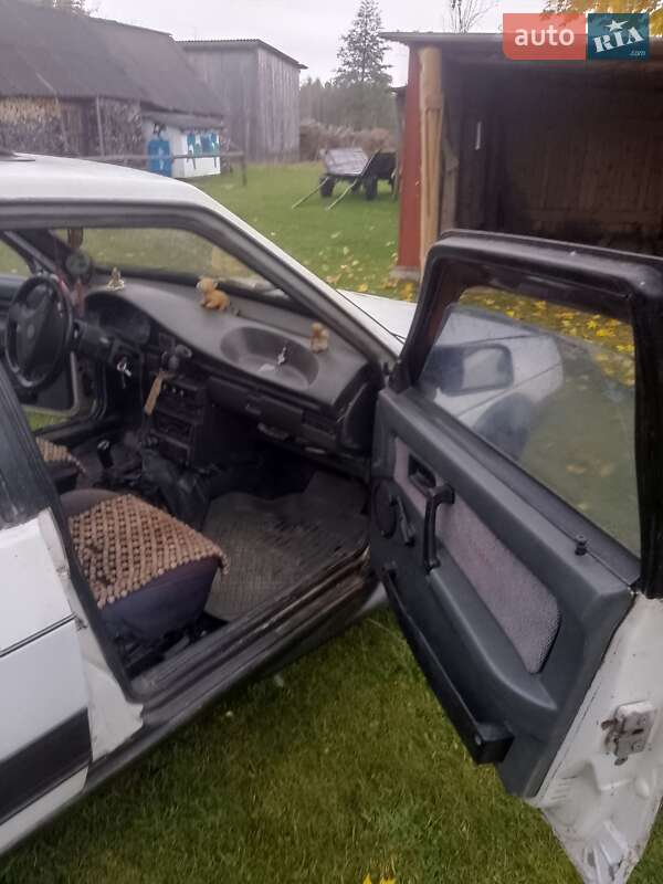 Хэтчбек ВАЗ / Lada 2109 1992 в Ровно