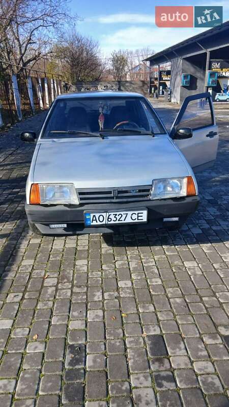 Хэтчбек ВАЗ / Lada 2109 2006 в Мукачево фото Хэтчбек ВАЗ / Lada 2109 2006 в Мукачево