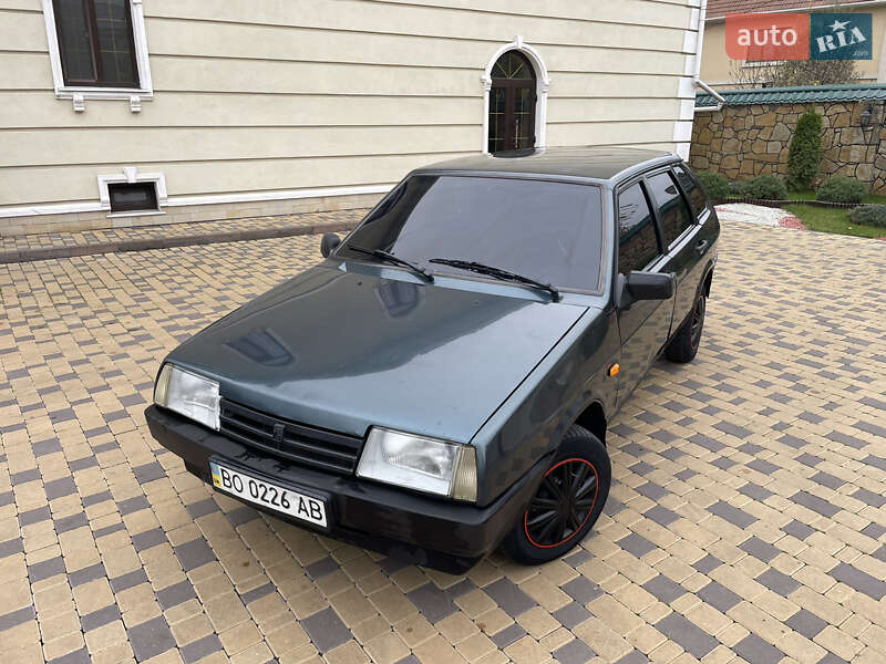 Хэтчбек ВАЗ / Lada 2109 2005 в Могилев-Подольске фото 4 Хэтчбек ВАЗ / Lada 2109 2005 в Могилев-Подольске