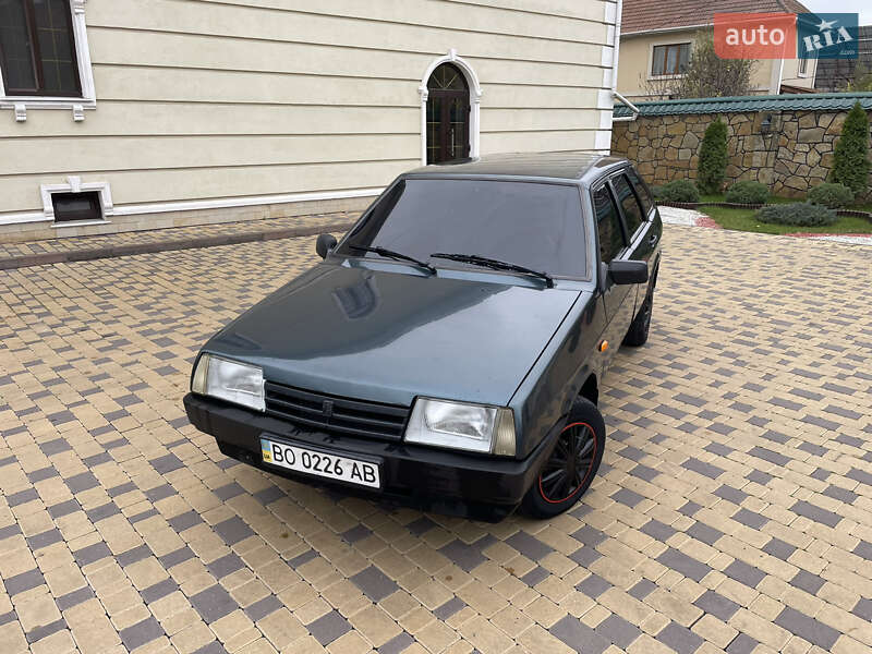 Хэтчбек ВАЗ / Lada 2109 2005 в Могилев-Подольске фото 8 Хэтчбек ВАЗ / Lada 2109 2005 в Могилев-Подольске