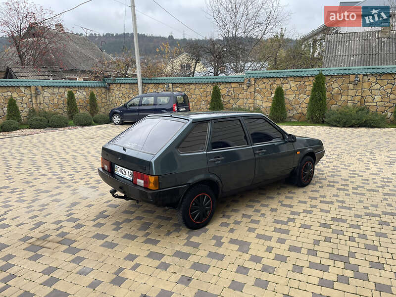 Хэтчбек ВАЗ / Lada 2109 2005 в Могилев-Подольске фото 14 Хэтчбек ВАЗ / Lada 2109 2005 в Могилев-Подольске