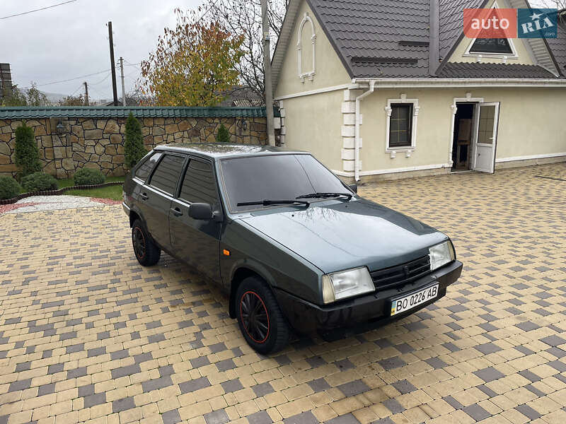 Хэтчбек ВАЗ / Lada 2109 2005 в Могилев-Подольске фото 19 Хэтчбек ВАЗ / Lada 2109 2005 в Могилев-Подольске
