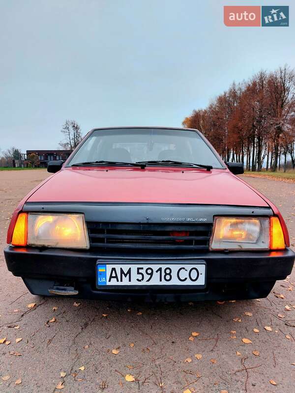 Хэтчбек ВАЗ / Lada 2109 1995 в Тростянце фото 6 Хэтчбек ВАЗ / Lada 2109 1995 в Тростянце
