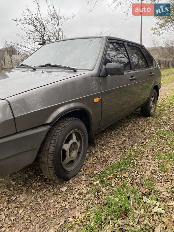 Хэтчбек ВАЗ / Lada 2109 1991 в Днепре фото 9 Хэтчбек ВАЗ / Lada 2109 1991 в Днепре