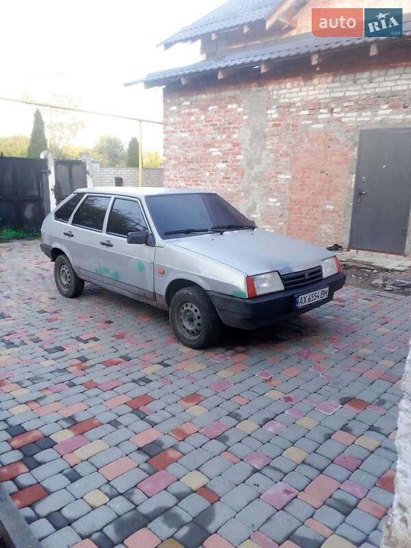 Хетчбек ВАЗ / Lada 2109 2008 в Харкові фото 5 Хетчбек ВАЗ / Lada 2109 2008 в Харкові