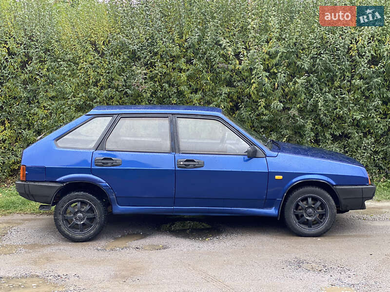 Хэтчбек ВАЗ / Lada 2109 2002 в Виннице