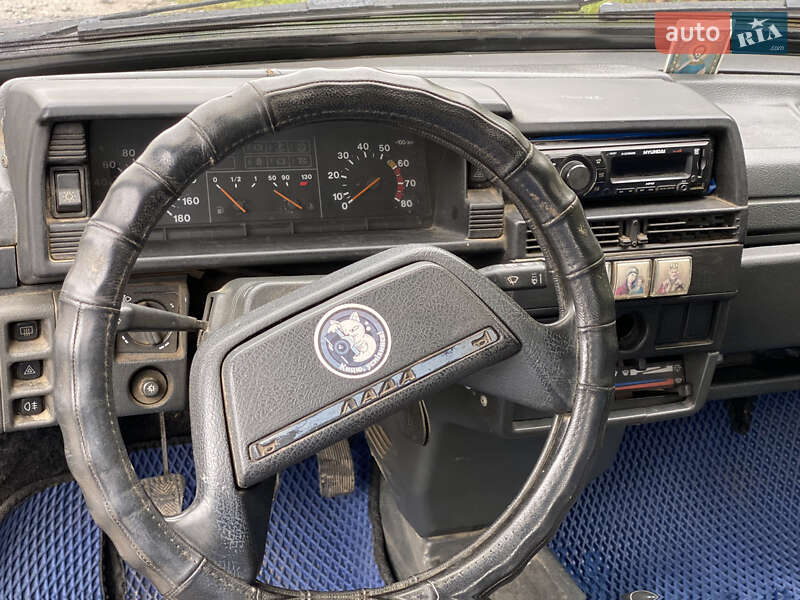 Хэтчбек ВАЗ / Lada 2109 2002 в Виннице