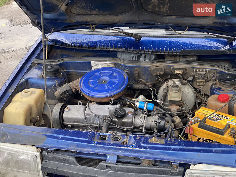 Хэтчбек ВАЗ / Lada 2109 2002 в Виннице