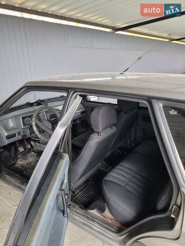 Хетчбек ВАЗ / Lada 2109 1991 в Кам'янському фото 2 Хетчбек ВАЗ / Lada 2109 1991 в Кам'янському