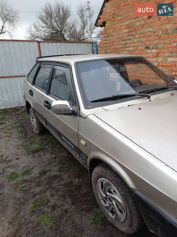 Хэтчбек ВАЗ / Lada 2109 1999 в Полтаве