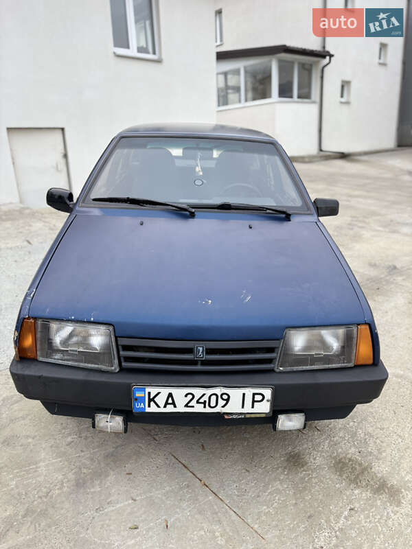 Хэтчбек ВАЗ / Lada 2109 2004 в Киеве