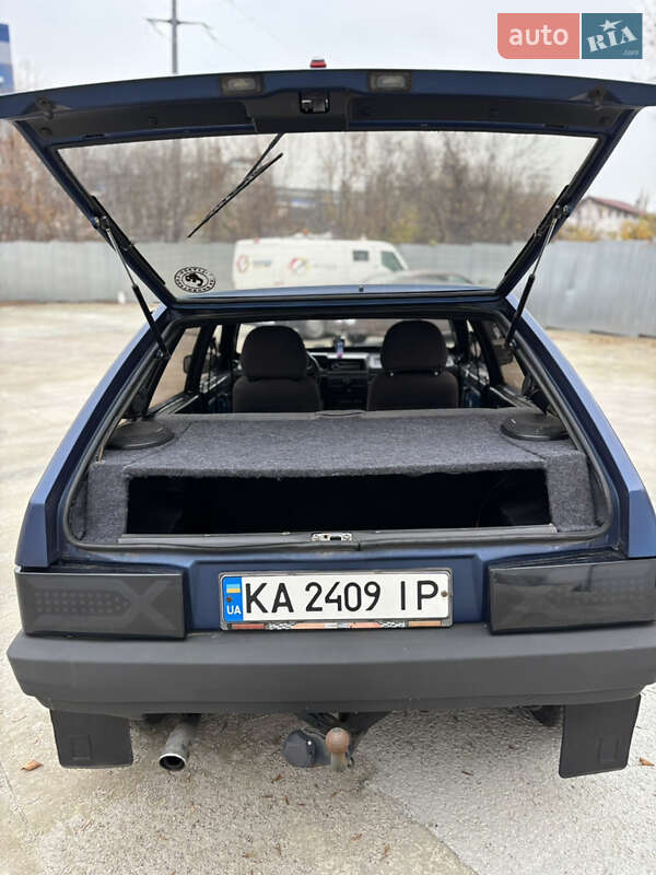 Хэтчбек ВАЗ / Lada 2109 2004 в Киеве