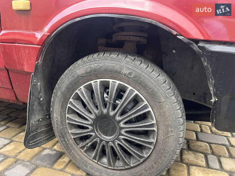 Хетчбек ВАЗ / Lada 2109 1990 в Буську фото 7 Хетчбек ВАЗ / Lada 2109 1990 в Буську