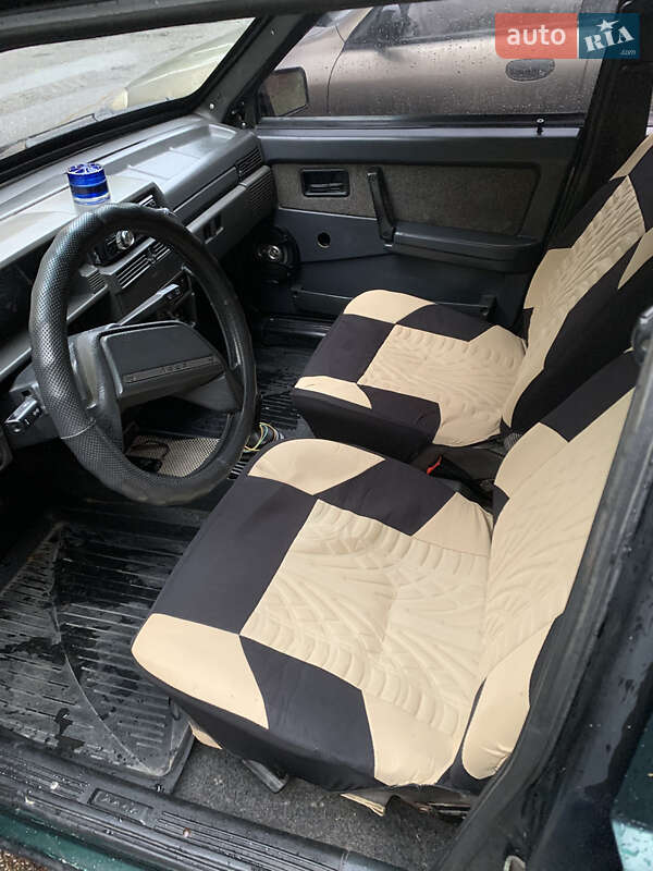 Хэтчбек ВАЗ / Lada 2109 2003 в Запорожье фото 5 Хэтчбек ВАЗ / Lada 2109 2003 в Запорожье