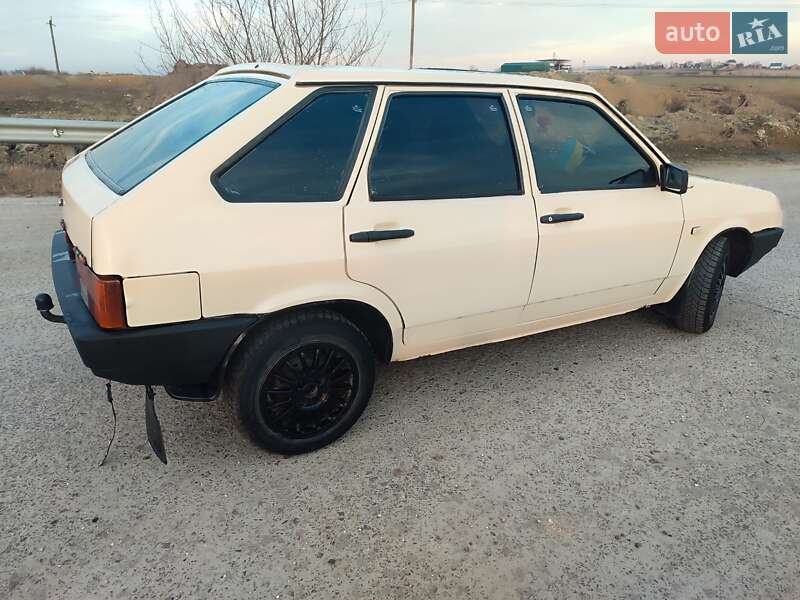 Хетчбек ВАЗ / Lada 2109 1993 в Городку фото 8 Хетчбек ВАЗ / Lada 2109 1993 в Городку