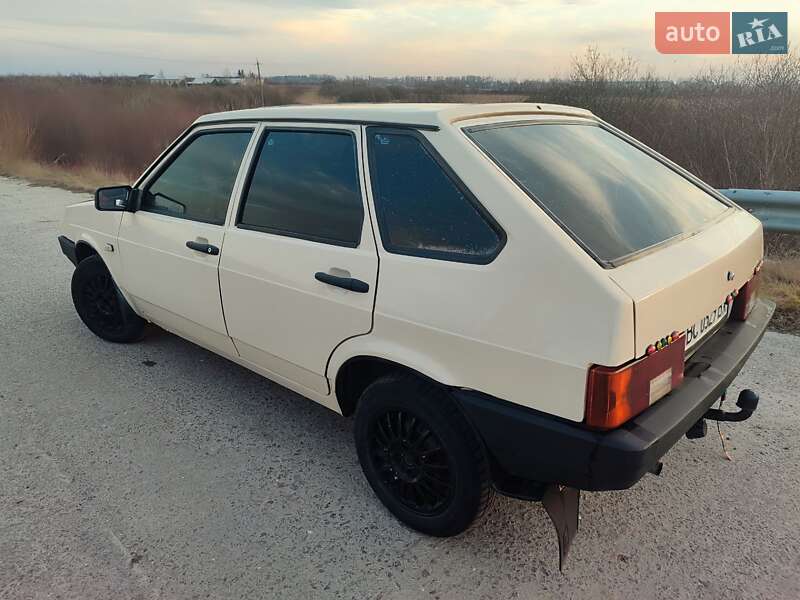 Хетчбек ВАЗ / Lada 2109 1993 в Городку фото 6 Хетчбек ВАЗ / Lada 2109 1993 в Городку