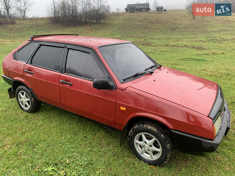 Хэтчбек ВАЗ / Lada 2109 1992 в Ивано-Франковске фото 3 Хэтчбек ВАЗ / Lada 2109 1992 в Ивано-Франковске