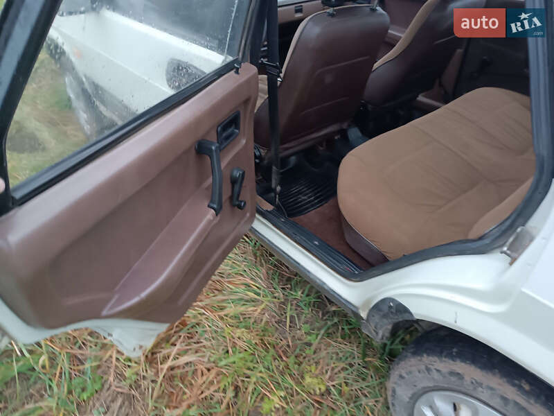 Хэтчбек ВАЗ / Lada 2109 1988 в Деражне фото 6 Хэтчбек ВАЗ / Lada 2109 1988 в Деражне