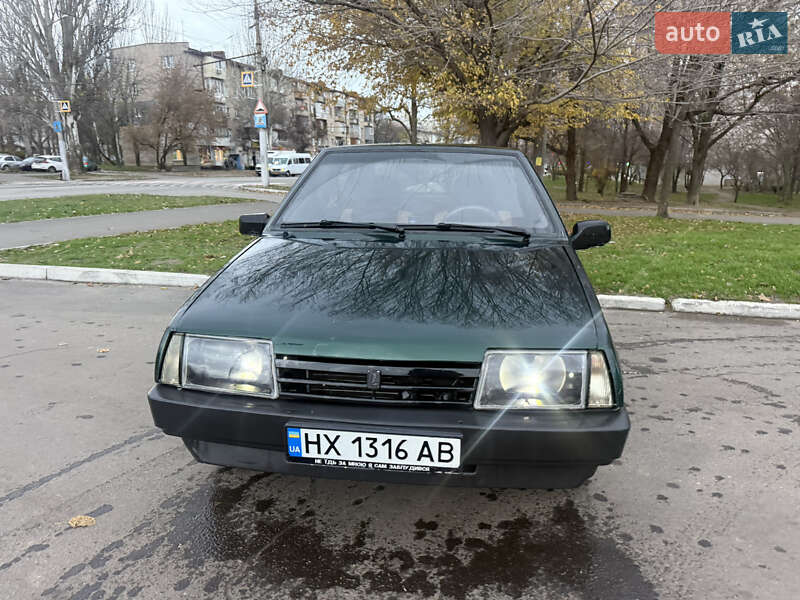 Хэтчбек ВАЗ / Lada 2109 2003 в Запорожье