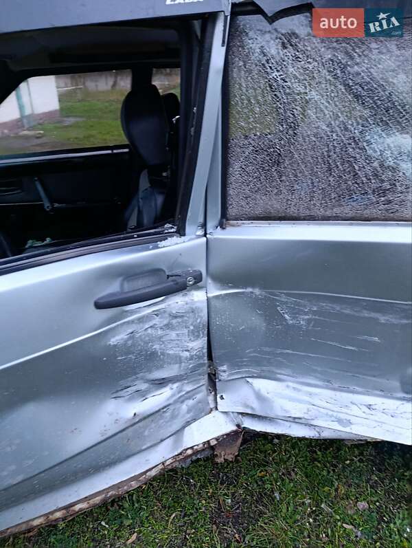Хэтчбек ВАЗ / Lada 2109 1992 в Кропивницком фото 3 Хэтчбек ВАЗ / Lada 2109 1992 в Кропивницком