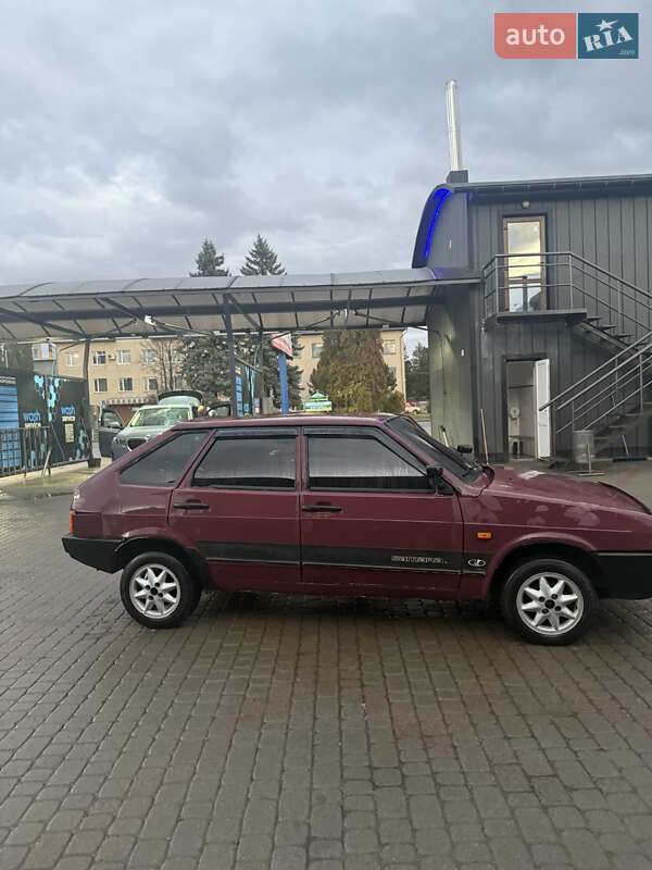 Хэтчбек ВАЗ / Lada 2109 2006 в Надворной