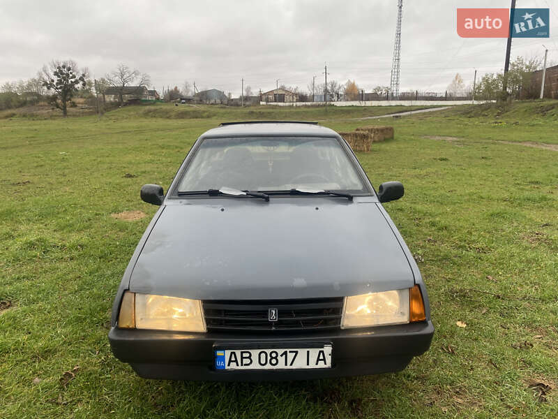 Хетчбек ВАЗ / Lada 2109 2002 в Калинівці