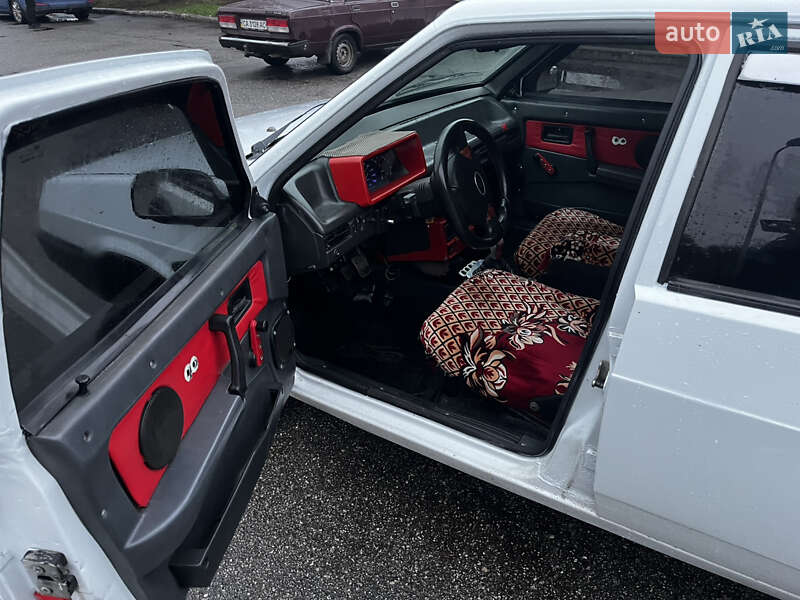 Хетчбек ВАЗ / Lada 2109 1990 в Шполі