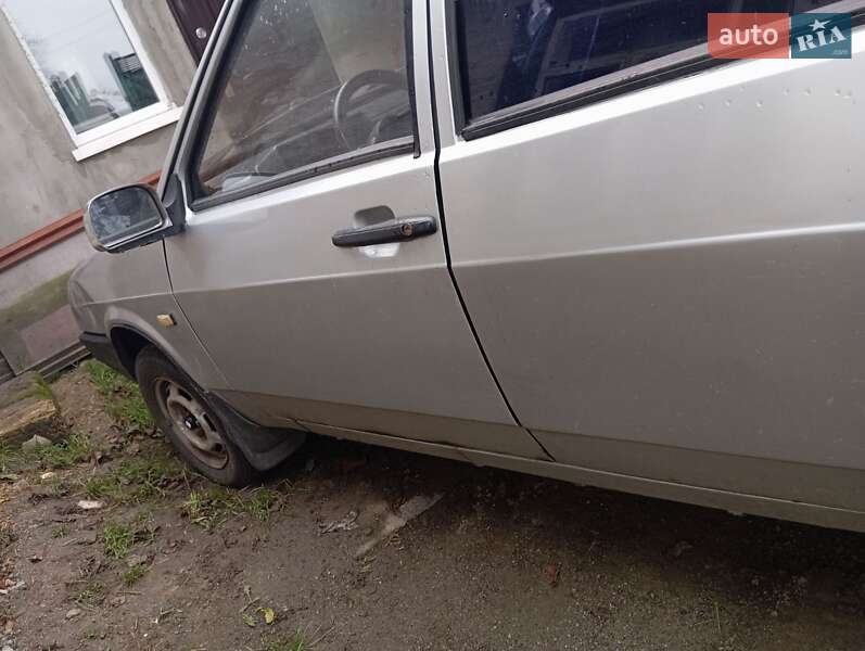 Хэтчбек ВАЗ / Lada 2109 1991 в Радомышле