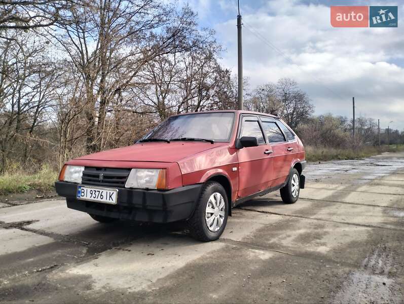 Хэтчбек ВАЗ / Lada 2109 1993 в Светловодске