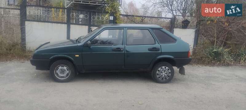 Хэтчбек ВАЗ / Lada 2109 2004 в Запорожье фото 4 Хэтчбек ВАЗ / Lada 2109 2004 в Запорожье